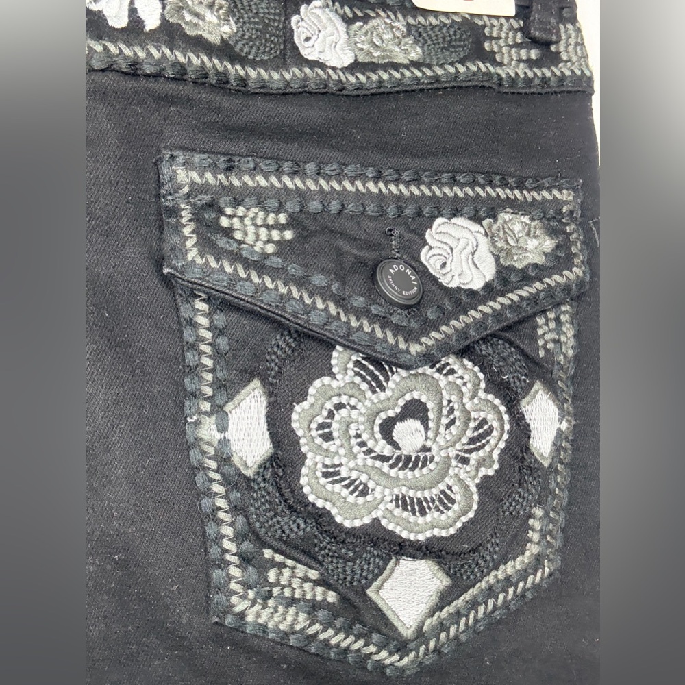 Adonai Corte Vaquero Embroidered Flare Jeans SIZE 9 - Picture 9 of 9